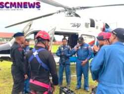 Polri Sisir Desa Terisolir di Cianjur Pakai Helikopter dan Drone