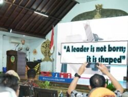 Ketua APTISI Bali: Kalau Indonesia Mau Maju, Kampus Harus Bisa Cetak Lulusan yang Berani Memimpin!