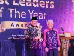 Bupati Benny Utama Terima Anugerah Best Leader Of The Year