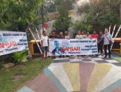 Relawan Berganjar Sawahlunto Goro Bersihkan Sungai dan Tebarkan Benih Ikan