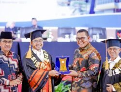 Bupati Solok Hadiri Wisuda Universitas Terbuka Padang Tahun Akademik 2023 / 2024