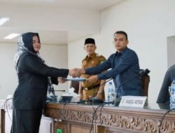 Bupati Sabar AS Hadiri Paripurna DPRD Pasaman