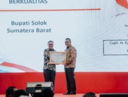 Bupati Solok Terima Penghargaan Nasional Kampung Keluarga Berkualitas, Satu-Satunya dari Sumatera Barat