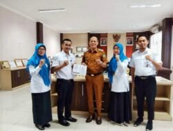 Asuransikan Kesehatan Seluruh Warga, Pemkab Pasaman Raih Predikat Utama UHC Award
