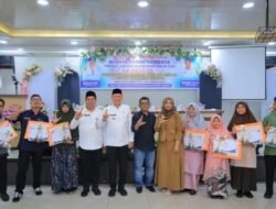 Bupati Sabar AS Berikan Penghargaan Pegiat dan Bunda Literasi