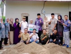 Wakil Bupati Solok Serahkan Bantuan untuk Rumah Tidak Layak Huni dan Korban Kebakaran