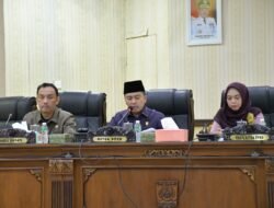 DPRD Agam Gelar Paripurna, Bupati Sampaikan Jawaban atas Pandangan Umum Fraksi Terkait Ranperda Pertanggungjawaban APBD 2024