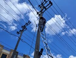 Optimalisasi Koneksi Internet, PLN Icon Plus Lakukan Perbaikan Instalasi Kabel Fiber Optik di Rengat Barat