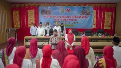Bupati Solok Lantik Pengurus Dekranasda Periode 2025–2030, Dorong Pengembangan UMKM dan Kerajinan Lokal