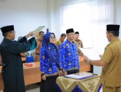 Dua Pejabat Disdukcapil Pasaman Resmi Dilantik, Wabup Parulian Dorong Pelayanan Publik Efisien
