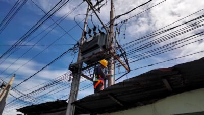 Dukung Layanan Telekomunikasi Andal, PLN Icon Plus Lakukan Pemeliharaan Jaringan Fiber Optic di Kota Padang