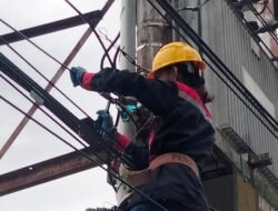 Tingkatkan Keamanan dan Kerapian Jaringan Fiber Optik, PLN Icon Plus Lakukan Pemeliharaan Jaringan Fiber Optik di Kota Padang